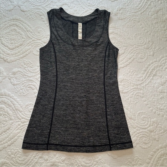 Lululemon Run Dash Ruffle Tank Top. Size 4. Heather Gray. - Picture 1 of 6